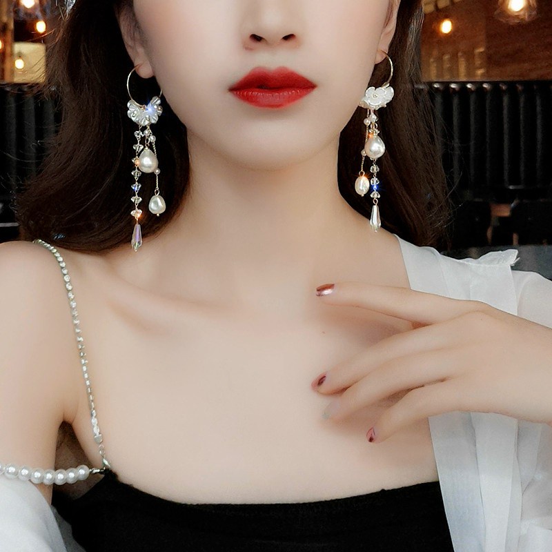 Anting Tusuk Silver 925 Wanita Desain Bunga Rumbai Bulat Besar Hias Mutiara Gaya Korea Simple