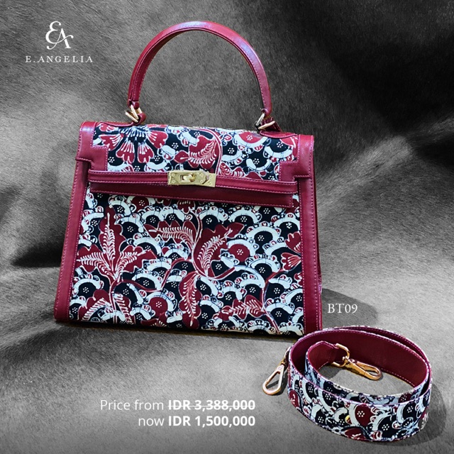 

Tas Batik Tulis Kulit Sapi EANGELIA