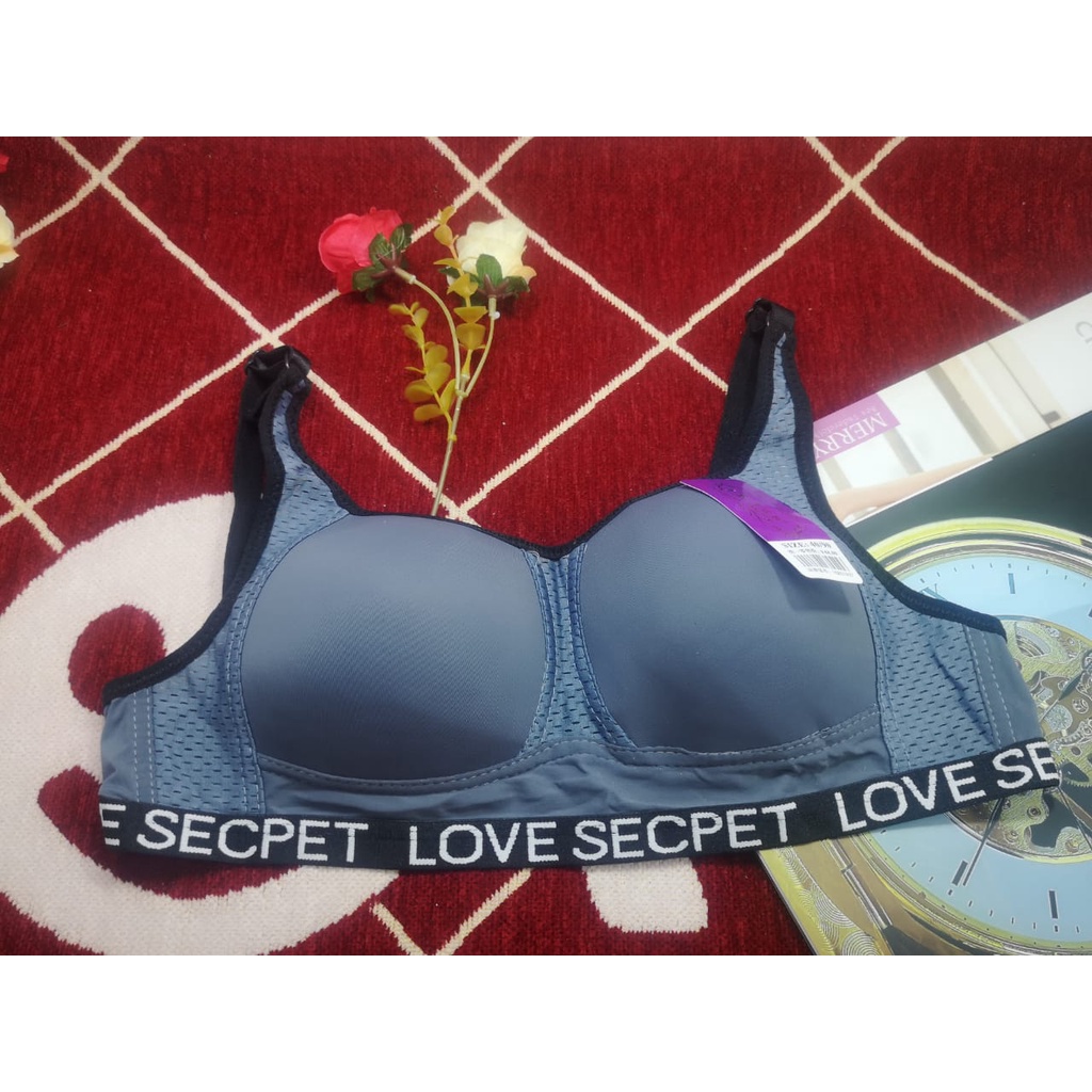 Bra/ bh wanita busa tipis, tidak ada kawat 666 new ( promo beli 4 free masker scuba )
