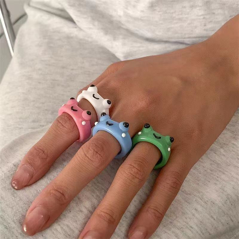 Cincin Bentuk Kodok Bahan Plastik Warna-Warni Untuk Pria Dan Wanita