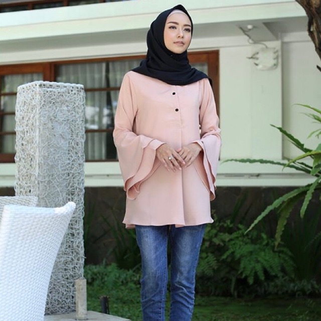 Kiara blouse by heaven lights