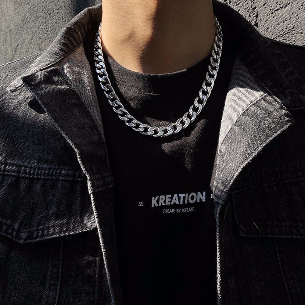 Needway  Creative Cuban Chain Necklace Simple Clavicle Chain Men Necklace Women Fashion Jewelry Friends Gift Cool Korean Titanium Steel Couple Necklace