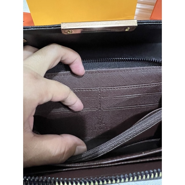 DOMPET TUTUP ELPI EMBOS(tulisan lv)FREE BOX+PAPERBAG