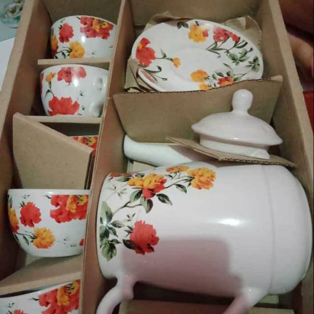 Cangkir Keramik 1 Set