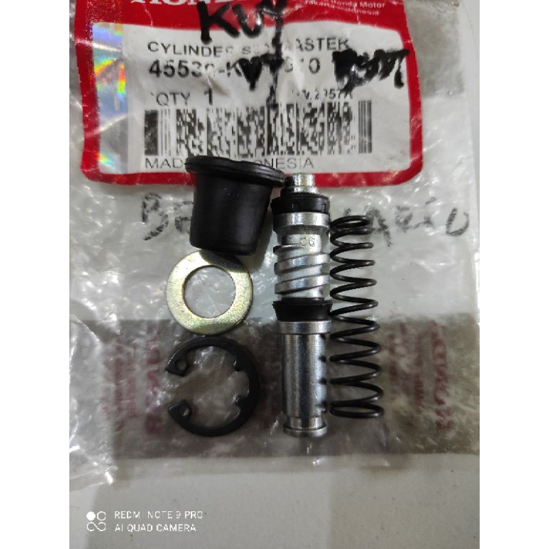 SEAL SIL MASTER REM ATAS KALIPER BEAT VARIO SCOPY SCOOPY KARBU FI F1 BLADE REVO ABSOLUTE ORIGINAL