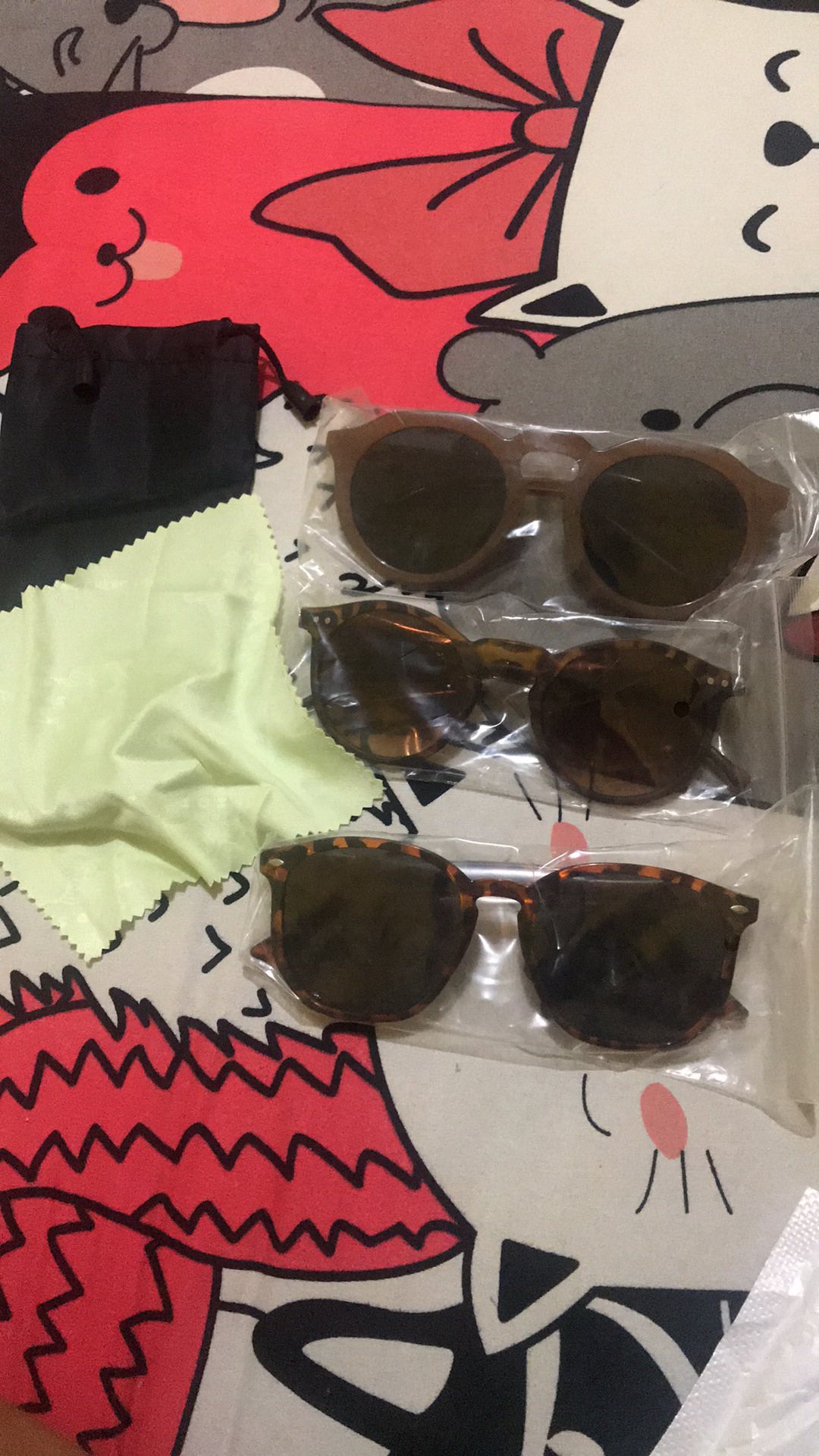 Kacamata Hitam Oversize Model Poligon Bahan Plastik Retro Vintage Untuk Wanita