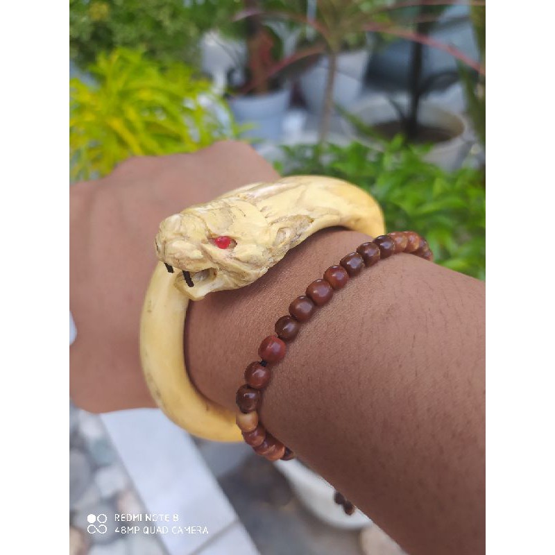 Gelang Akar Bahar Putih Natural Ukir Macan