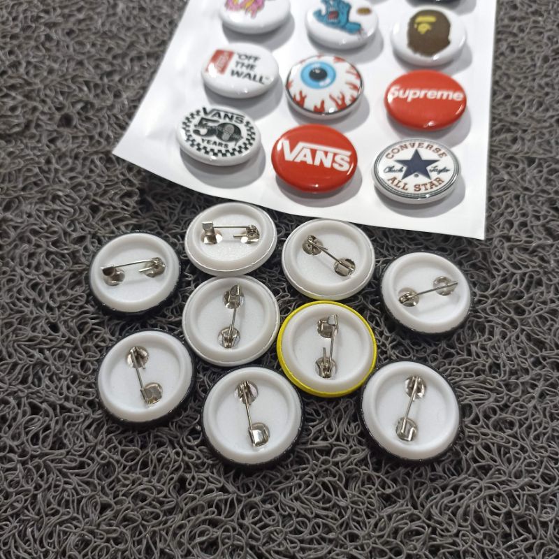 Pin button mini HYPEBEAST musik ( Promo 1 pack isi 17pcs )