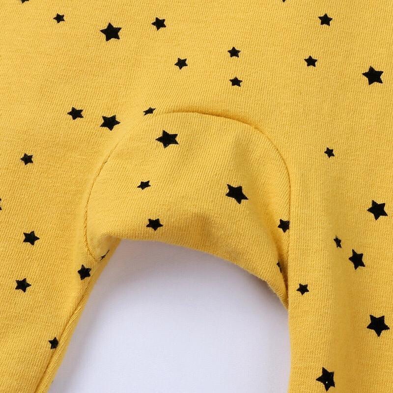 BABY K2 - Baby short sleeve zippersuit motif star yellow