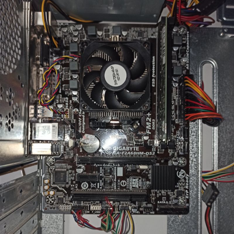 PC Rakitan Gaming & Belajar AMD A6 6400K APU Socket FM2+  Ram 8Gb ddr3