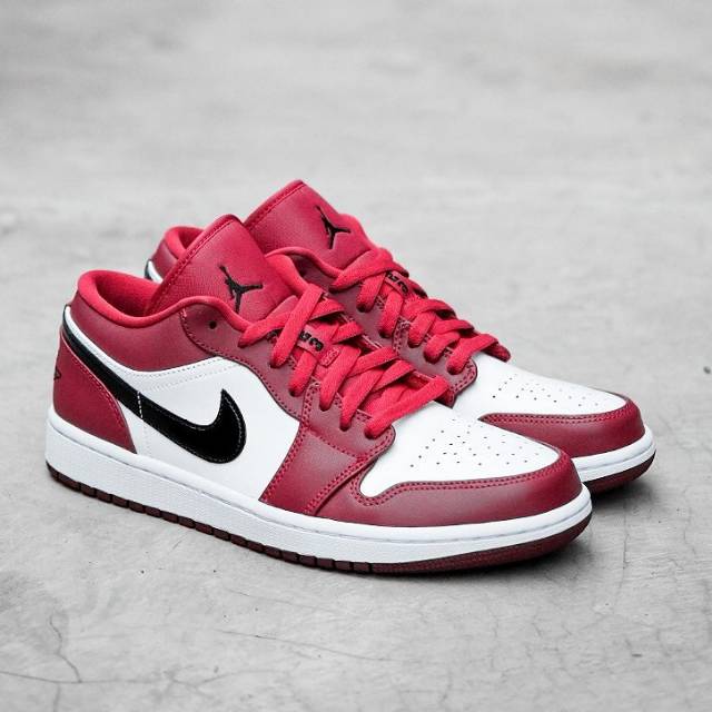 nike jordan 1 noble red