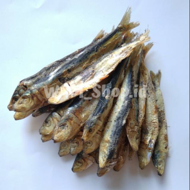 

Ikan asin japu lesi 250gram