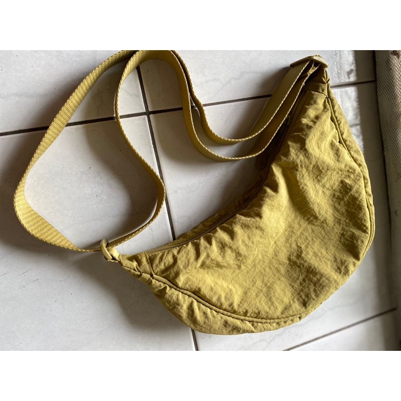 Tas Uniqlo Preloved