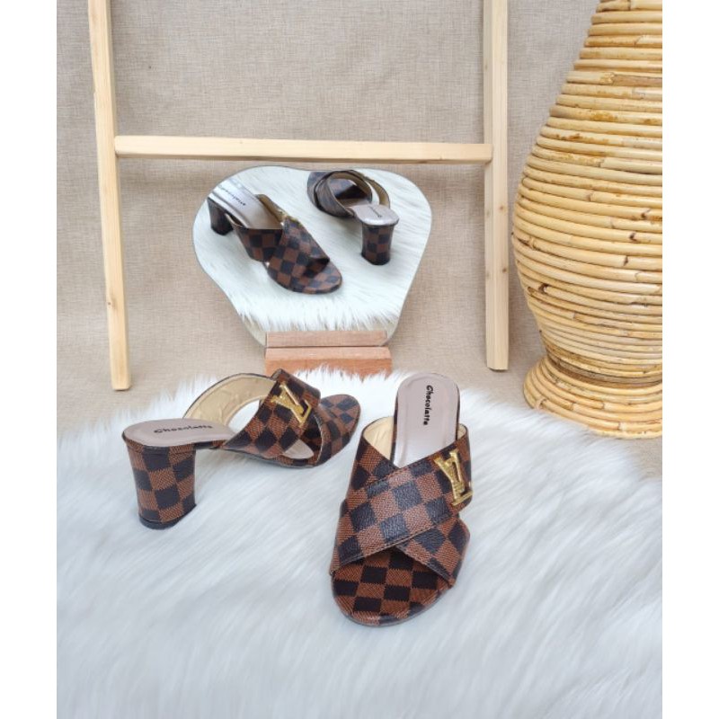 AK 24  Heels Tahu Motif Catur bahan Sintetis hak 5cm-2