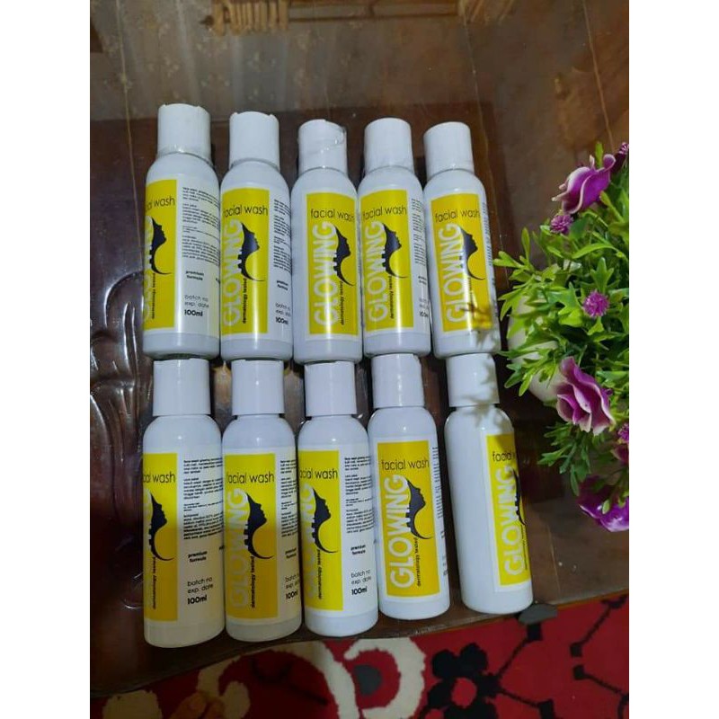 facial wash glowing D'LA skincare