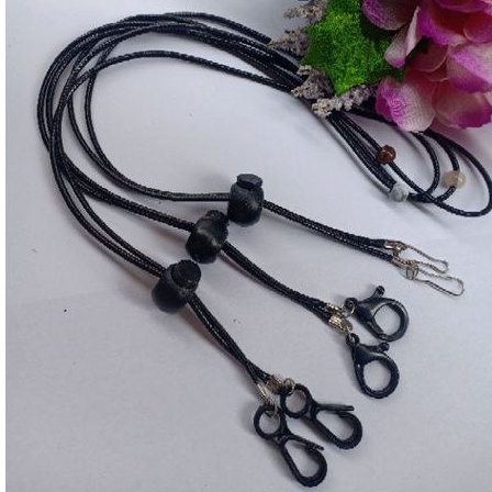 Tali Masker Hitam Untuk Cowok Premium