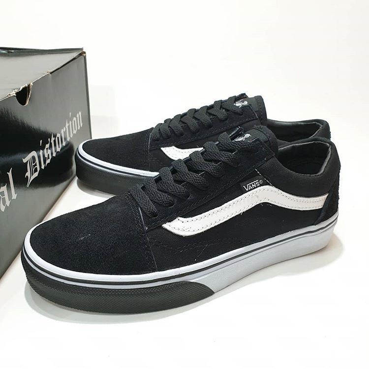 vans x social distortion