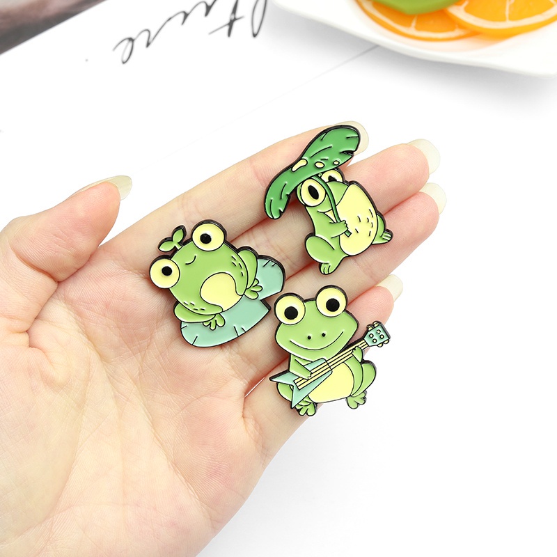 Pin Bros Enamel Bentuk Kartun Katak Daun Teratai Untuk Hadiah Anak