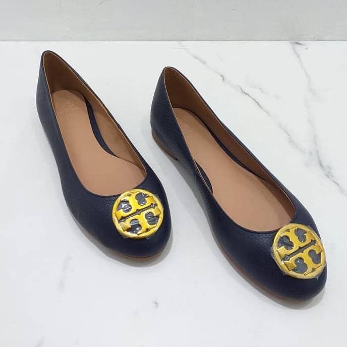 Kualitas Terbaik Tory Burch Flat Shoes Navy BARANG BAGUS