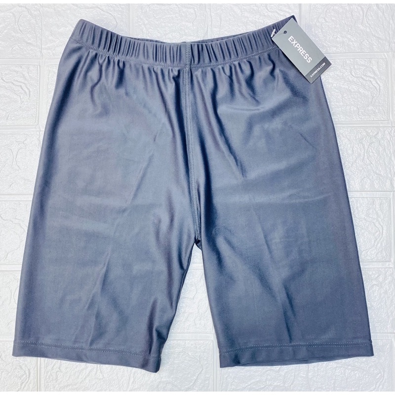 Celana Strit pendek / celana Short Wanita Dewasa Size L Bahan Licin