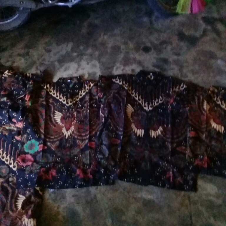 Batik Couple Keluarga Sania Ruffle Ori Ndoro Jowi Dnt Kupu Kuning
