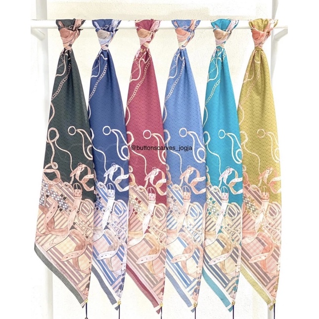 Chain 2 La Bella Series Buttonscarves