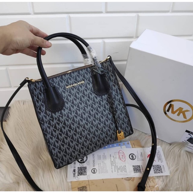 Michael Kors Top Handle Signature Bag