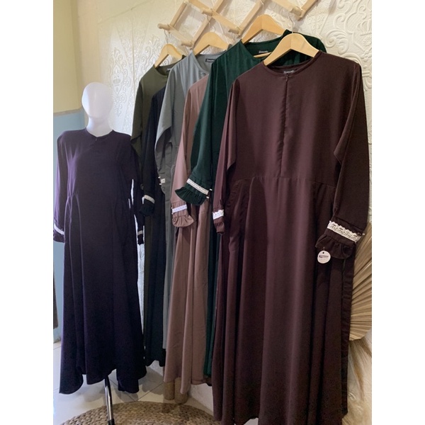 gamis renda putih