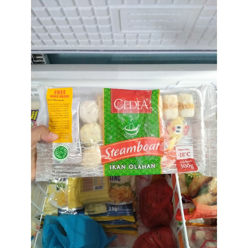 

Steamboat Cedea
