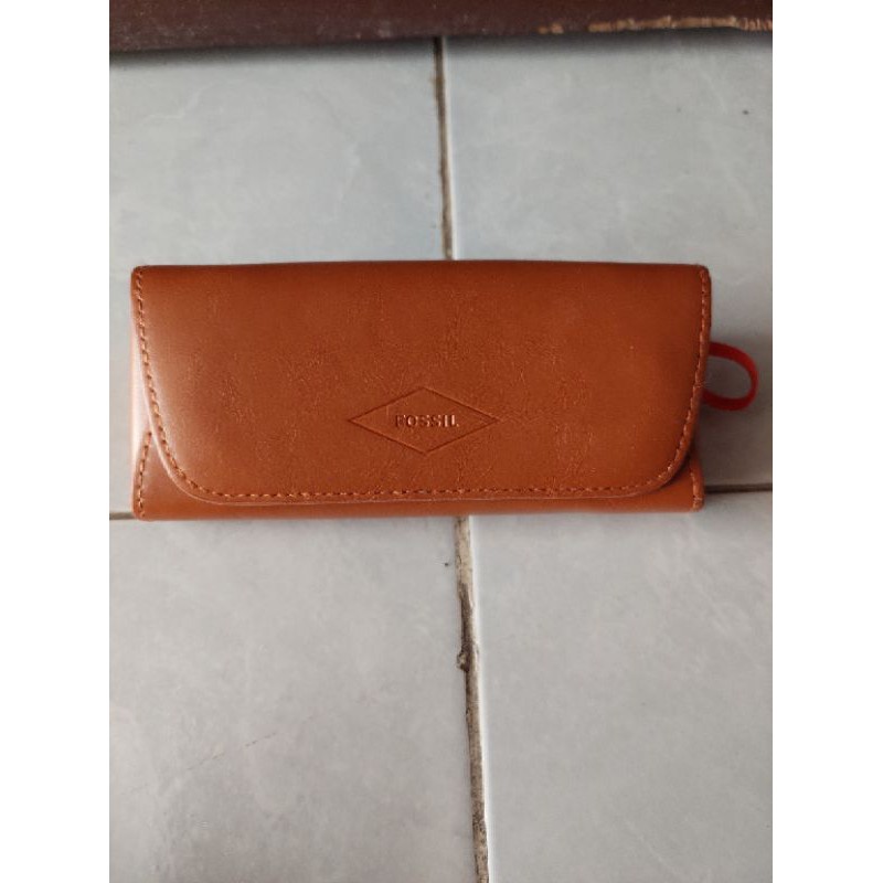 hard case kacamata fossil (preloved)