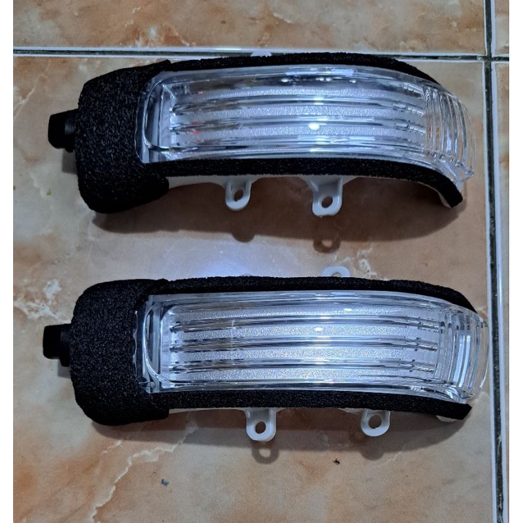 Lampu sein spion RUSH gen 1TERIOS LUXIO tipe x kanan atau kiri