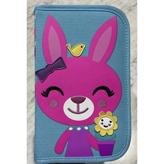 

Kotak pensil smiggle