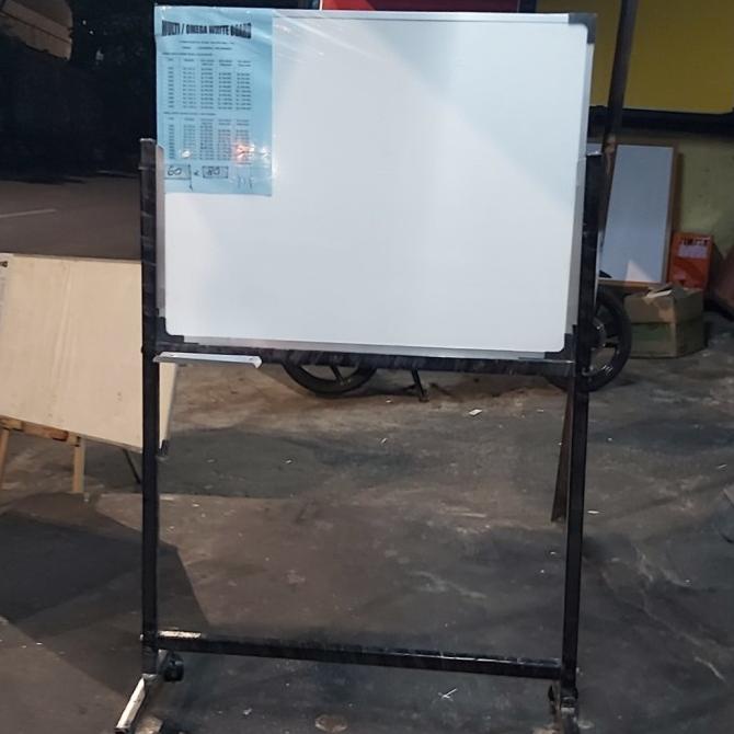 whiteboard magnet 60x90 + kaki roda