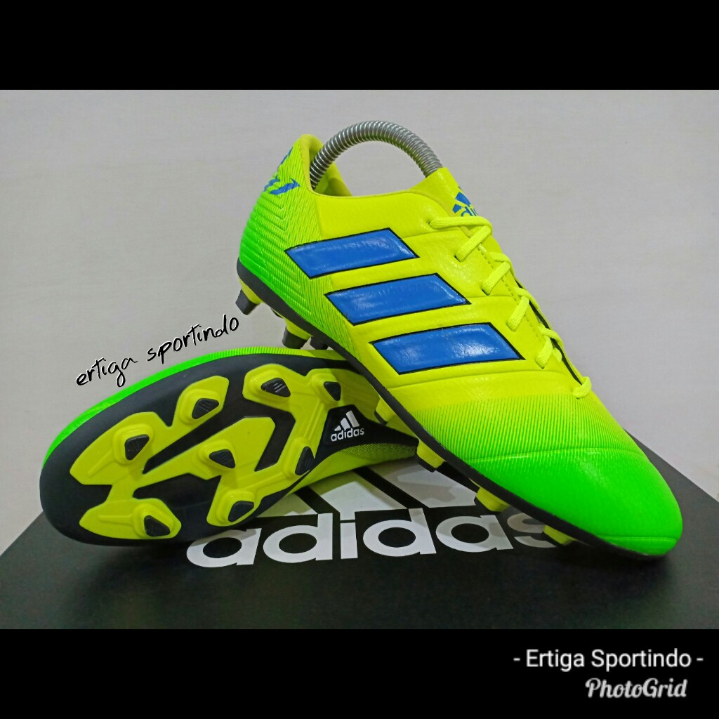 Sepatu Bola Adidas Nemesiz // Sepatu Bola Murah