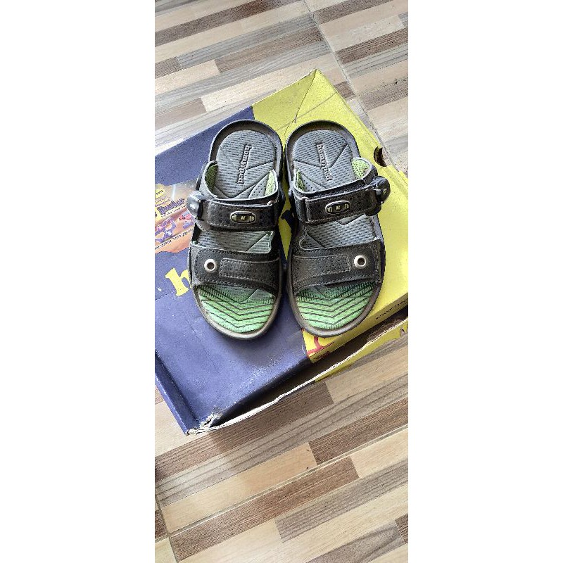 preloved sandal anak homyped