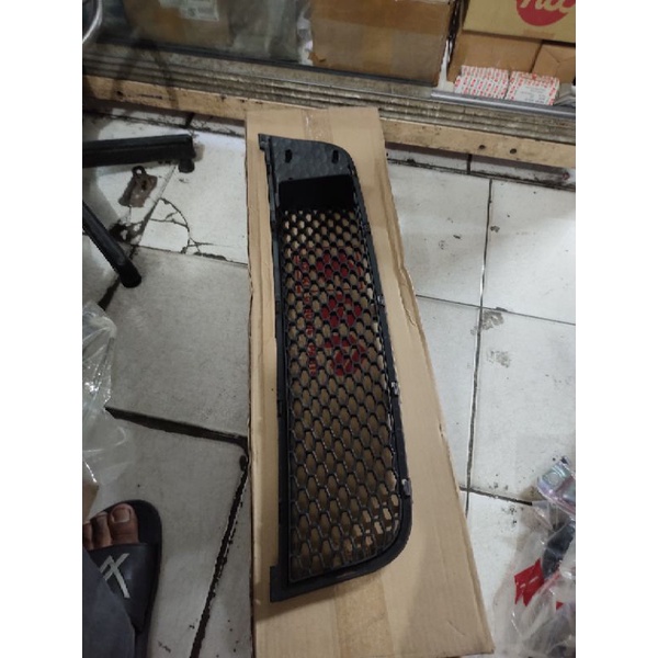 grill bemper depan bagian bawah Suzuki Swift GT 3 ori sgp