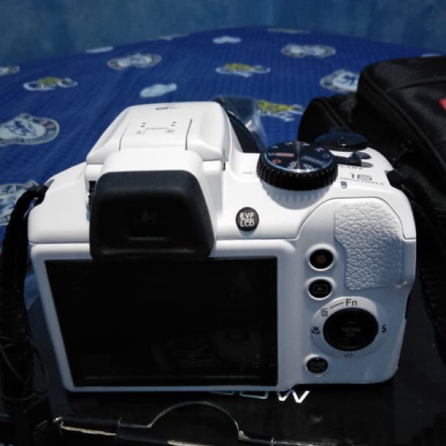 Fujifilm Finepix S9400W