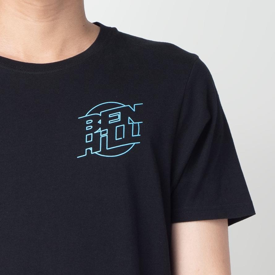 New Benhill Kaos Grafis Katun 30s Combed Lengan Pendek Hitam 330-35268 한