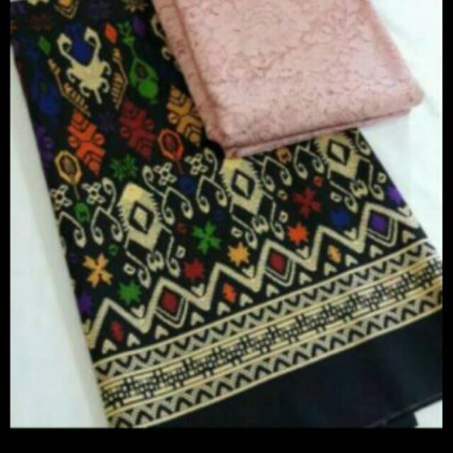 Set satin keker
