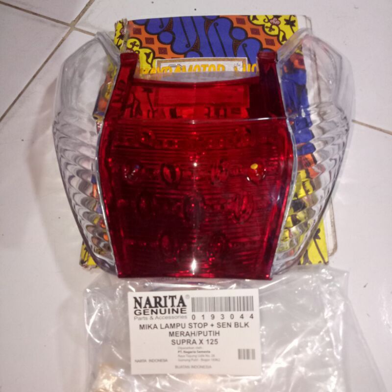 MIKA KACA LAMPU STOP SEN BELAKANG SUPRA X 125 LAMA BATMAN 2005 2006 2007 2008 2009 2010 2011 2012