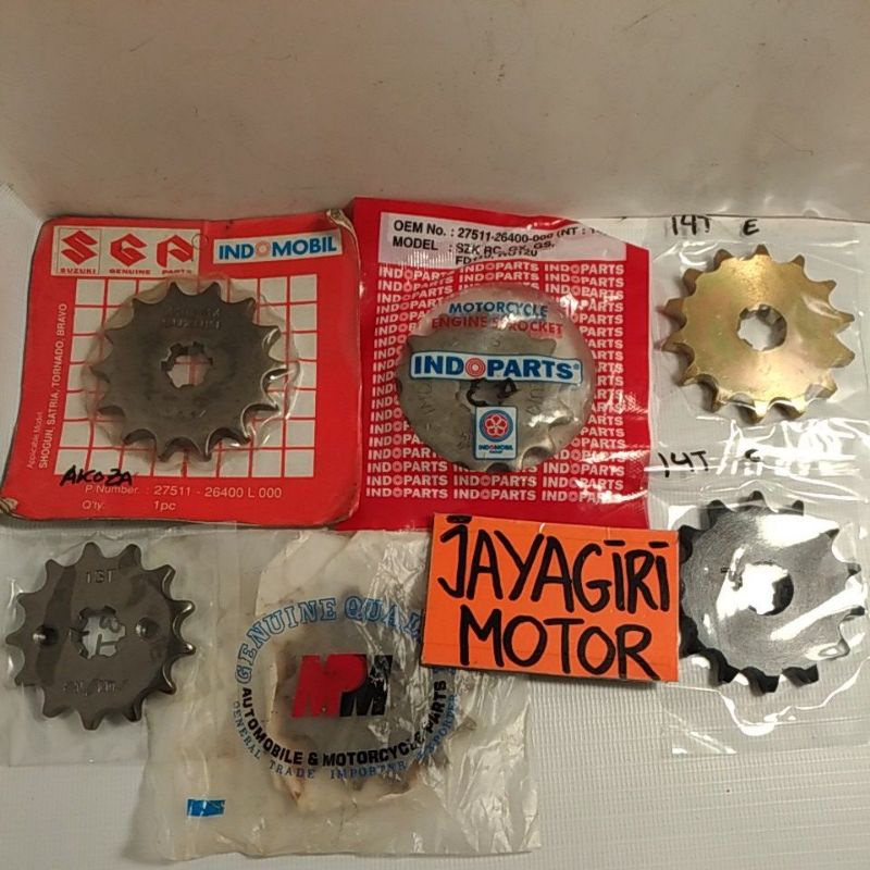 Gear Depan Shogun RC Tornado Satria 13T 14T 428 2T 110 2Tak RU 120 FD GS GX Gigi Tarik 428-13T 428-14T Bravo Rantai Roda Chain Kit Chainkit Sprocket Gear Set Gearset Gir Girset Belakang Drive Komplit Front Sunstar Suzuki SGP Indoparts 100 13 14 T Mata Ori