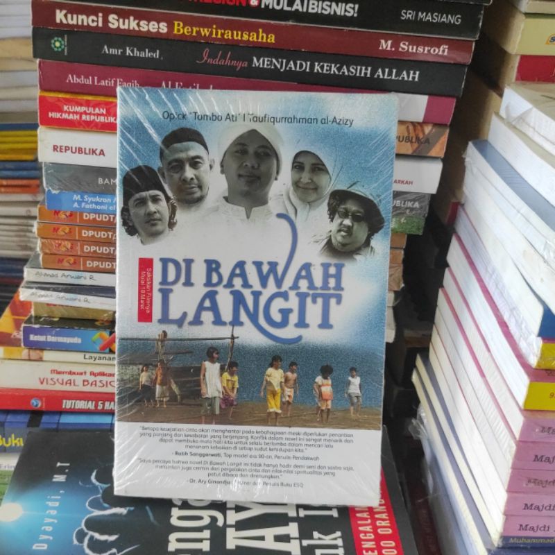 Buku Di Bawah Langit - Opick Tombo Ati I Taufiqurrahman al Azizy - Original