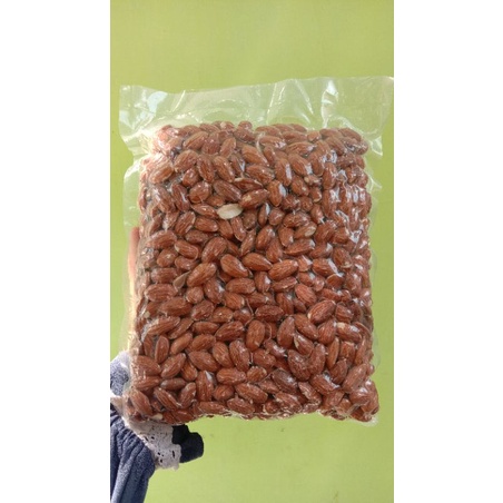 

Kacang Almond panggang