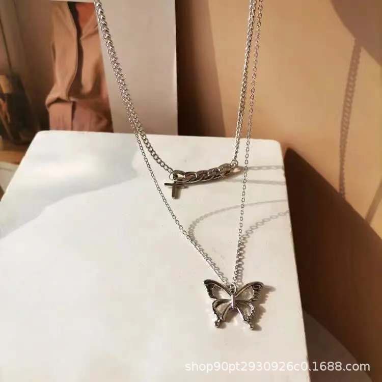 Ins butterfly twin kalung wanita populer Net Merah keren hip hop rasa desain kalung serbaguna musim