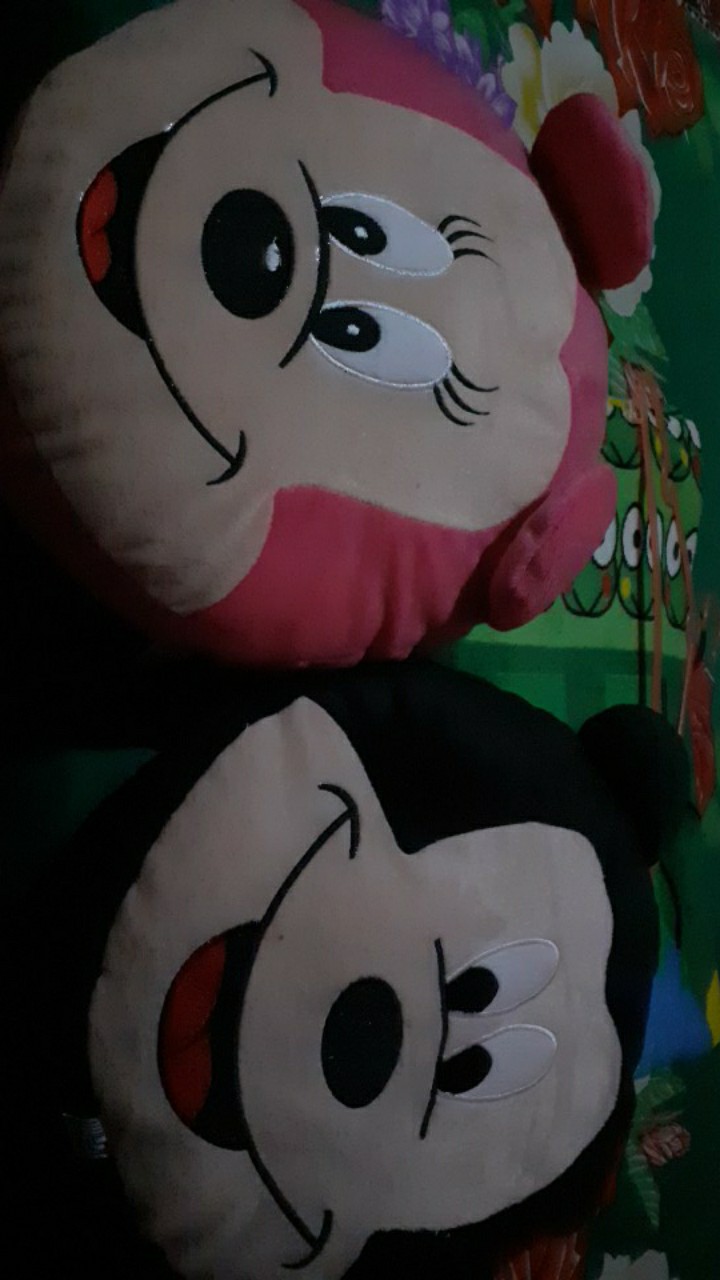 Bantal Kepala Kartun