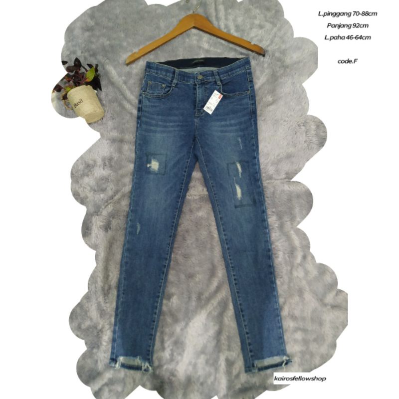 Ready Stock Premium Ripped Jeans