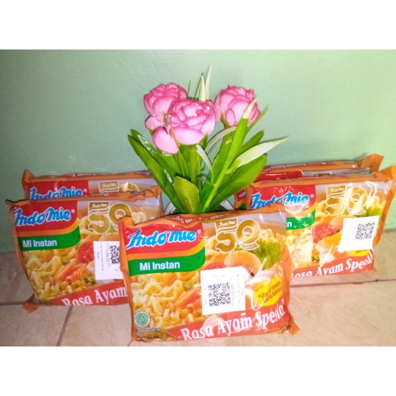 

Indomie rasa ayam spesial isi 5