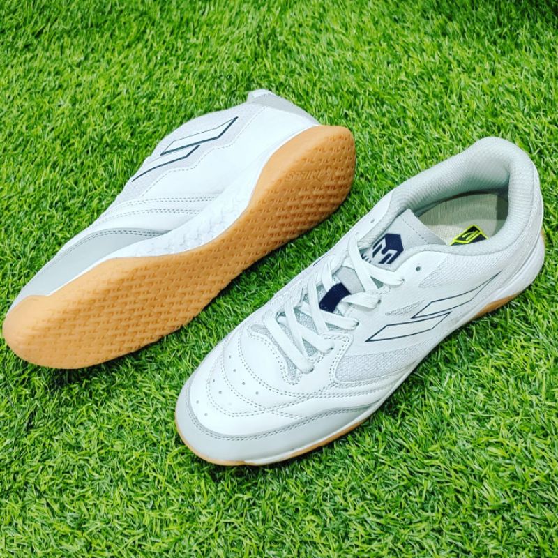 sepatu futsal original MILLS VOLTAPRO GINGA IN