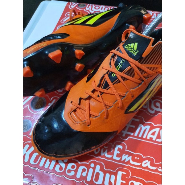 Sepatu Bola ORIGINAL ADIDAS F50 ADIZERO FG - Black/Orange
Size EU 44 // 28 cm.