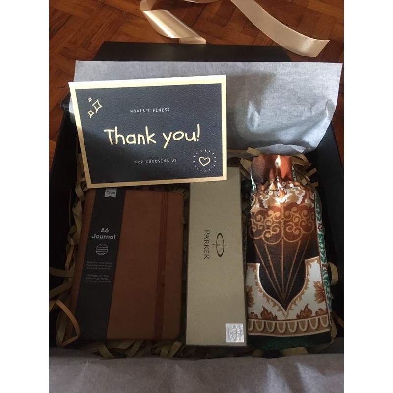 

GIFTBOXFORHIM/VALENTINE/GRADUATION